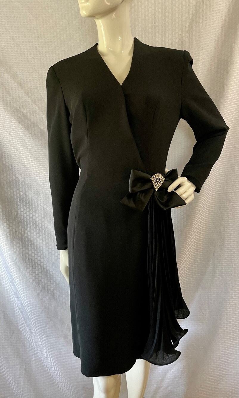 Karen Lawrence Black Cocktail Party Evening Special Occasion Dress Size 6